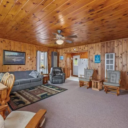 Tb1 Thunder Bay Resort Cabin 1